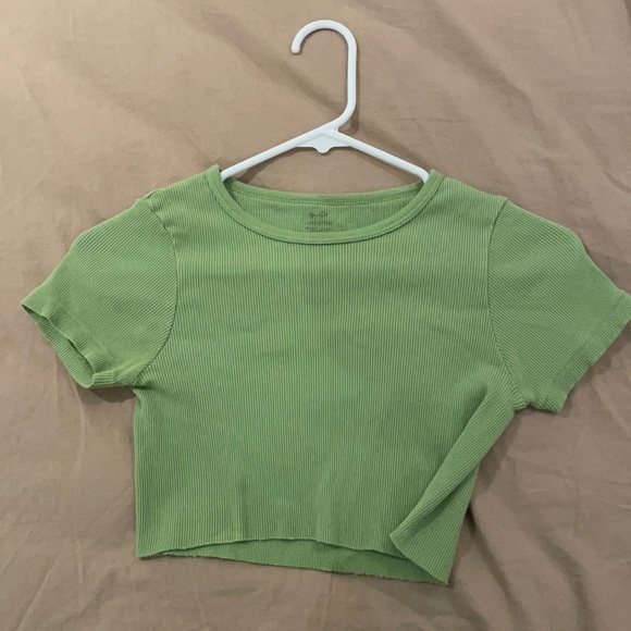 Brandy Melville green cropped tee - Picture 1 of 3